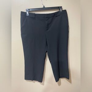 Daisy Fuentes Black Capris